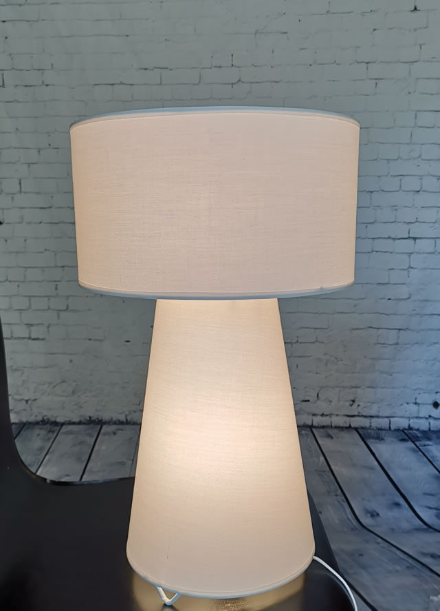 テーブルランプ